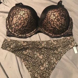 NWT bra and panty set