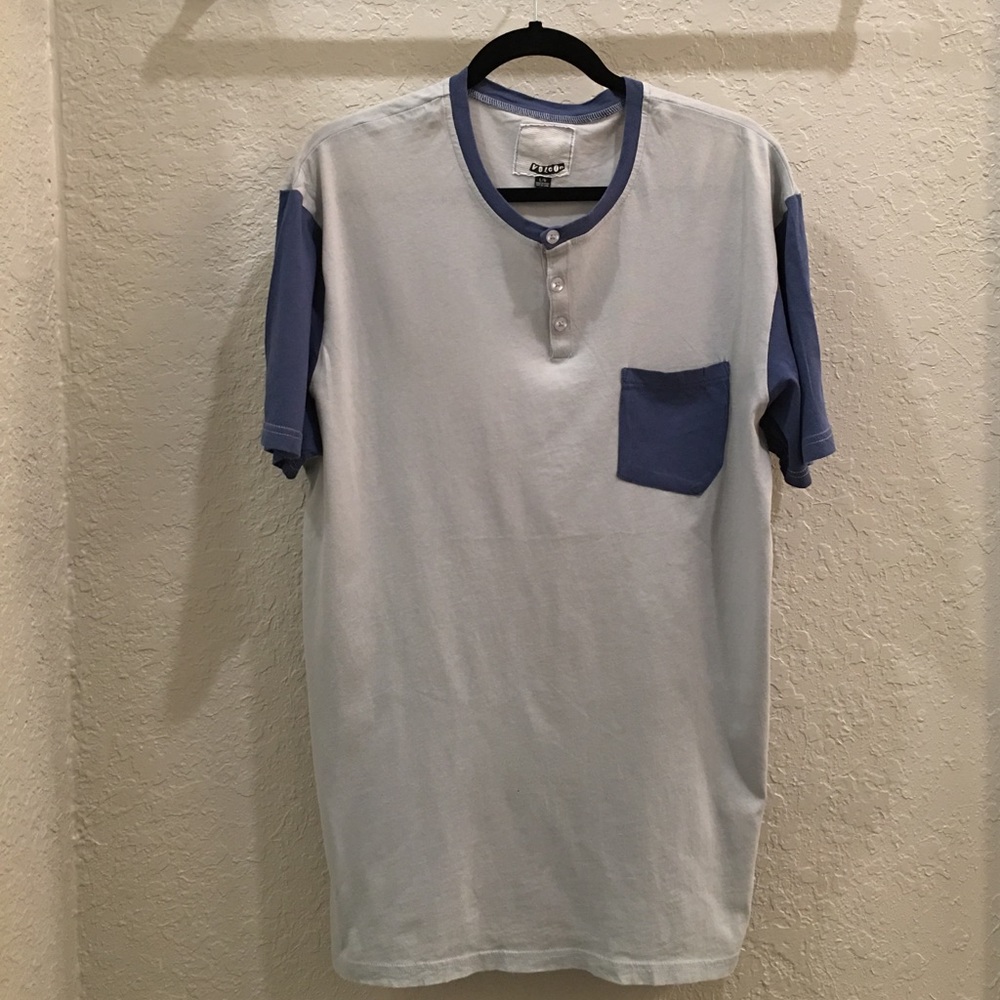 Volcom tee.