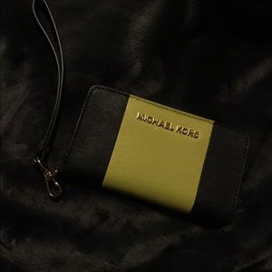 Michael Kors Phone Wristlet