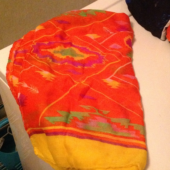 Brand New Lightweight Cute Spring Infinity Scarf - Picture 4 of 8