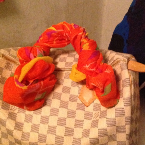 Brand New Lightweight Cute Spring Infinity Scarf - Picture 5 of 8