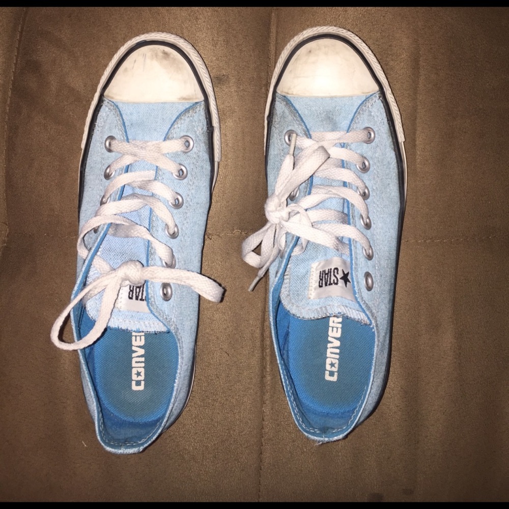 Light blue converse