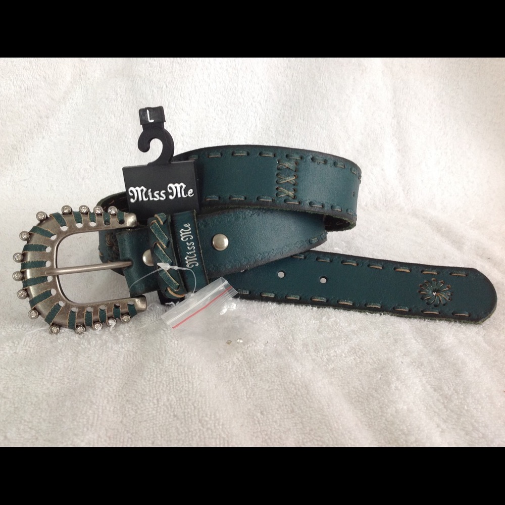 Miss Me! Leather Belt w/Crystals Sz L