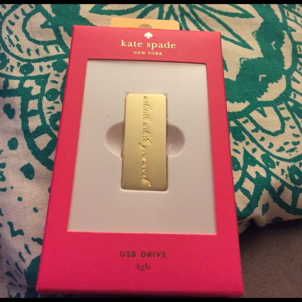 📺 Kate Spade 4gb USB Drive. New & in box!