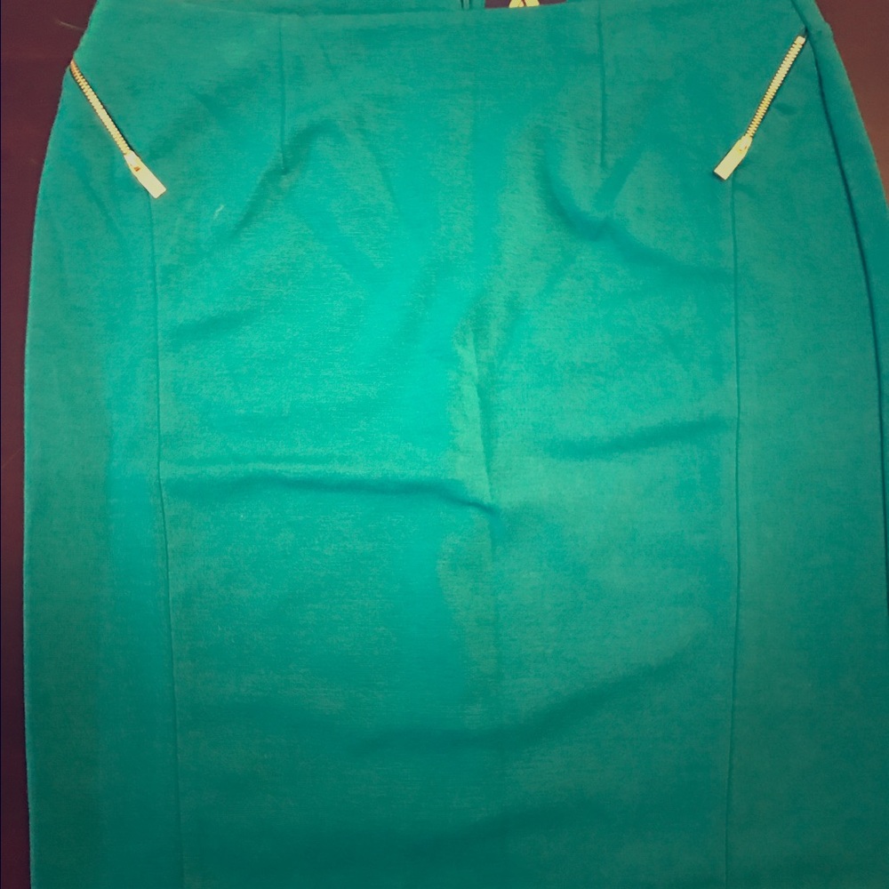 Adrienne Vittadini Midi Skirt