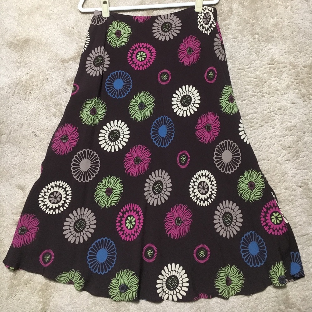 Fully lined flowing skirt