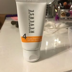 Rodan and Fields reverse step 4 moisturizer
