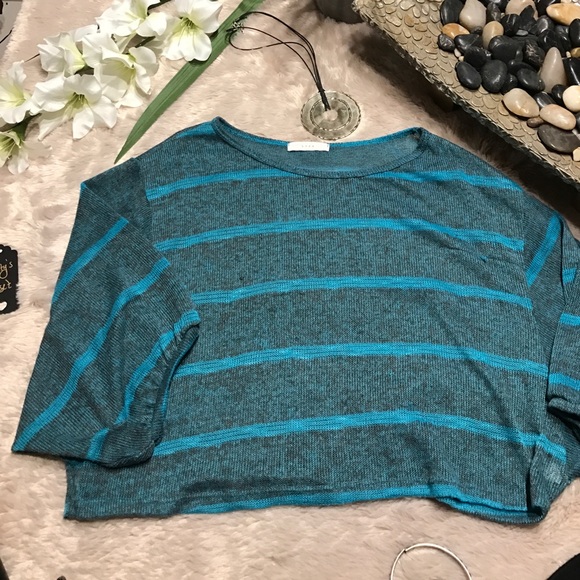 LUSH cropped top - Picture 5 of 5