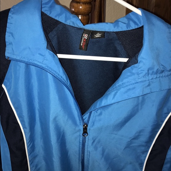 NWOT Spring/athletic jacket size small - Picture 4 of 4