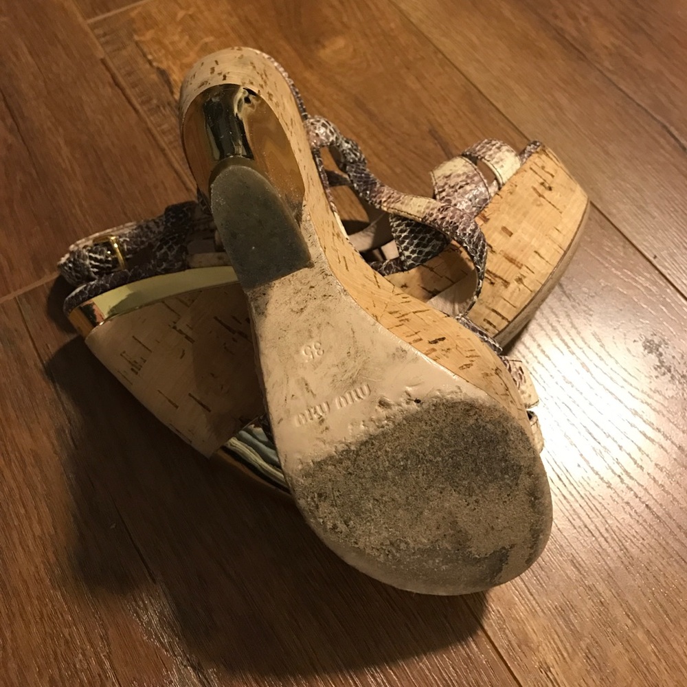 Miu Miu Gold-Python Platform-Wedges-Size-35 - image 3