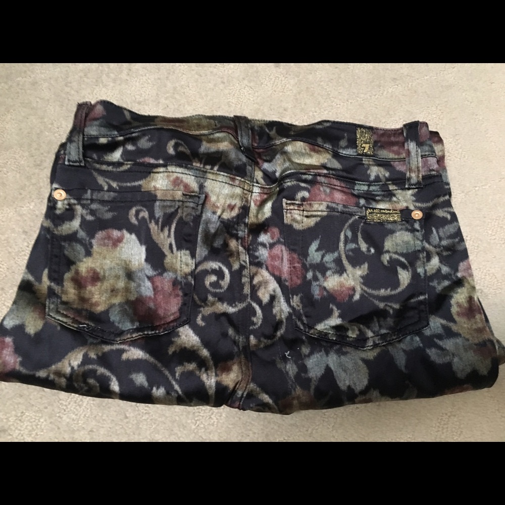 SEVEN FOR ALL MANKIND SIZE 27 SKINNY PANT