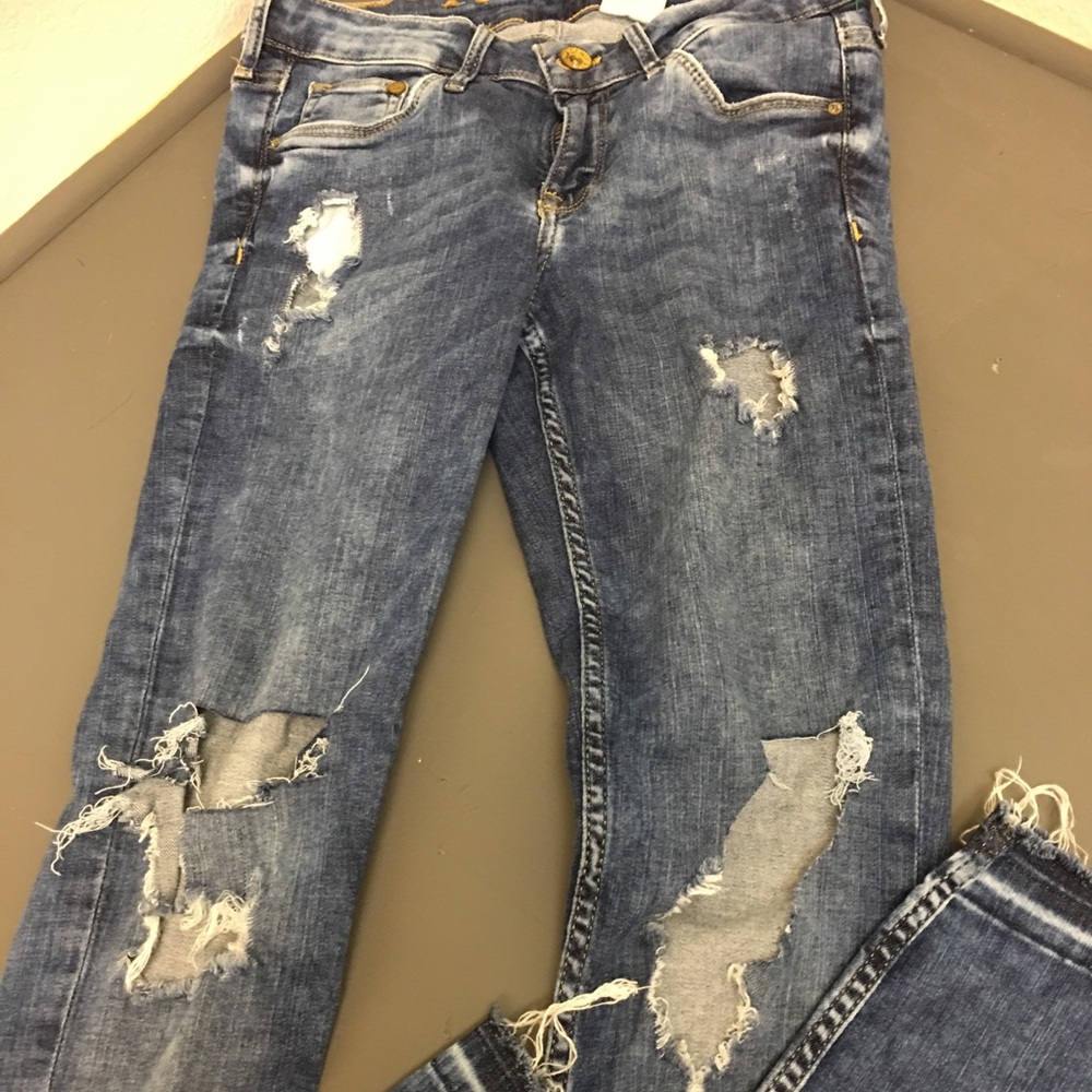 H&M Super Skinny Low Distressed & Destroyed Jeans