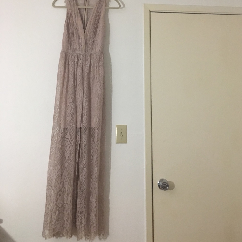 Alice and Olivia Julissa dress, in blush, size 4,