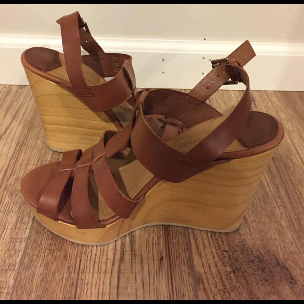 Stradivarius platforms size 9