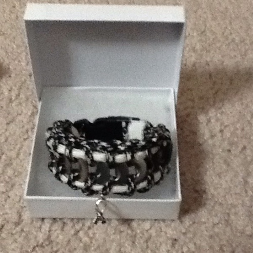 A bracelet for "Hope"
