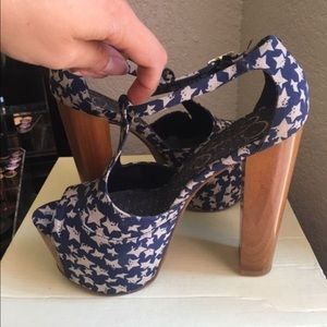 Pumps -navy blue w/ stars