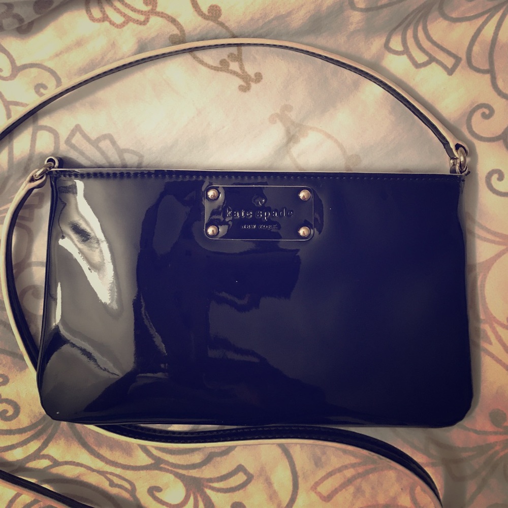 ♠️ Kate Spade Crossbody black patent leather bag