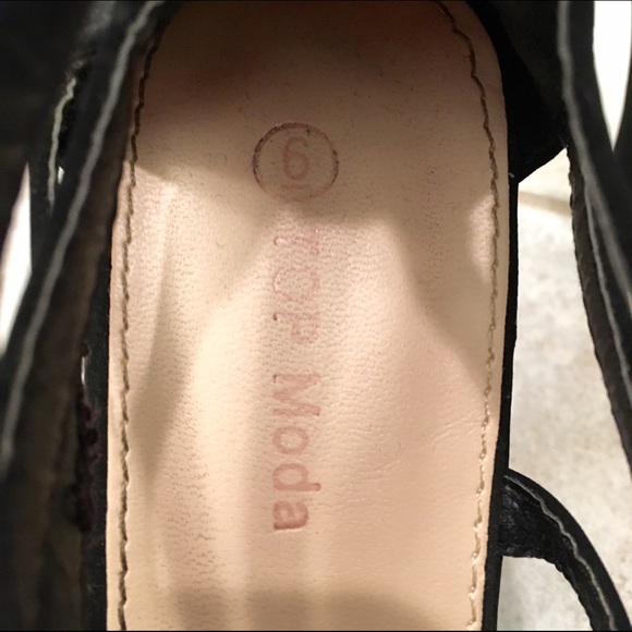 Really Cute Strappy High Heels - Picture 5 of 5