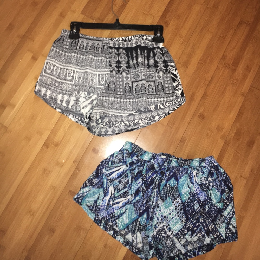 2 cute shorts bundle !