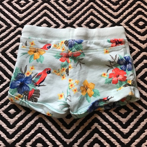 H&M Tropical Girl Shorts - Picture 4 of 4