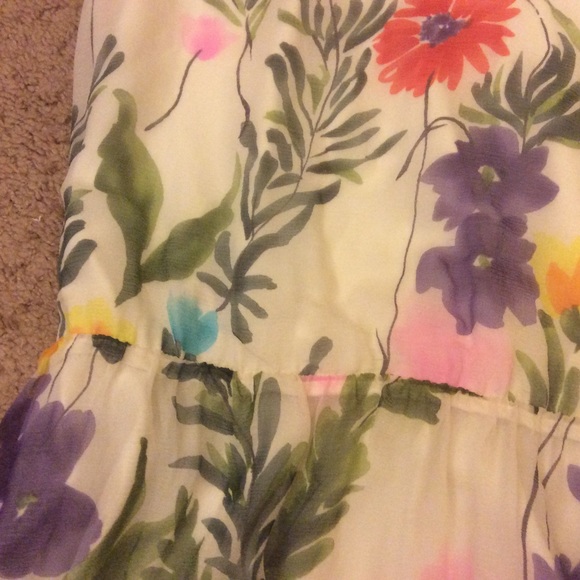 ⭐️ SOLD ⭐️ $398 Alice + Olivia silk floral dress - Picture 5 of 7