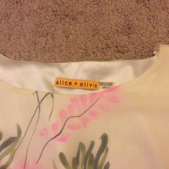 ⭐️ SOLD ⭐️ $398 Alice + Olivia silk floral dress - Picture 6 of 7