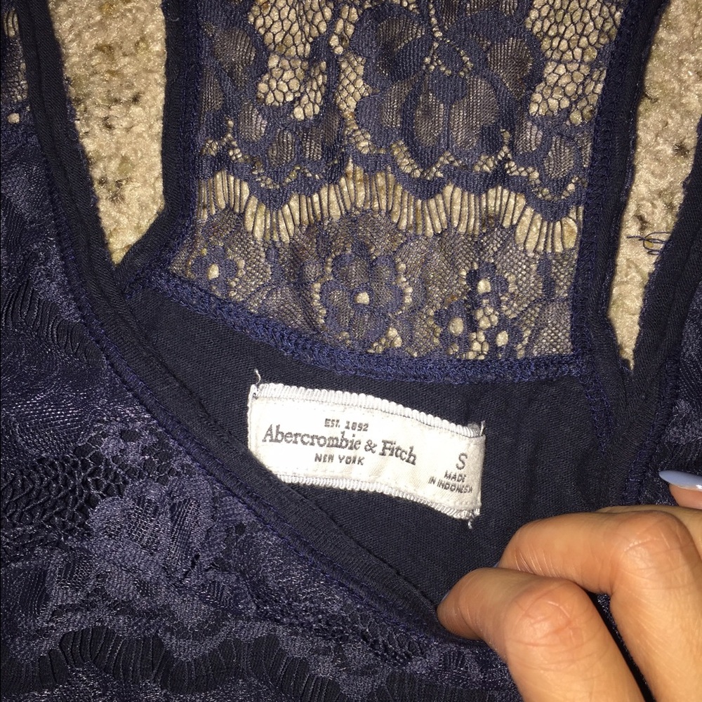 A&F Lace Tank Tops - Picture 5 of 5