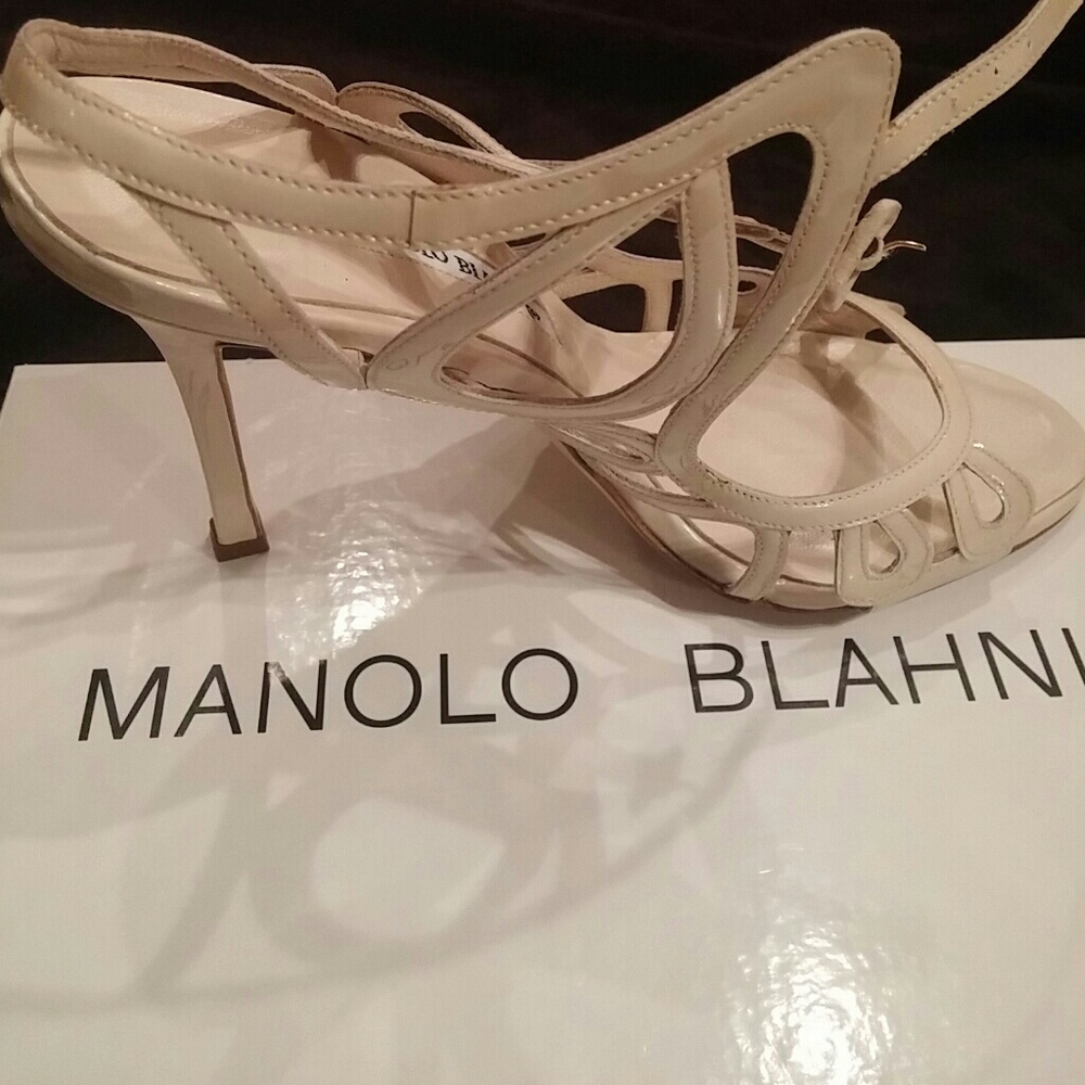 Manolo Blahnik Cream patent leather sandal