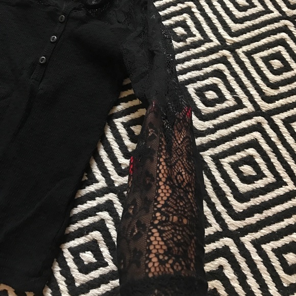 Ralph Lauren Girls Top with Lace Detail - Picture 3 of 4