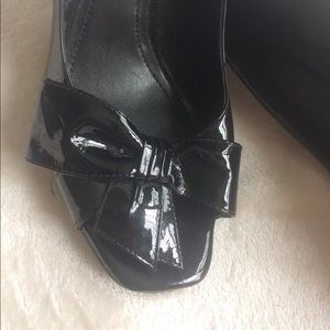 BCBGeneration Peep Toe Patent Leather Size 7