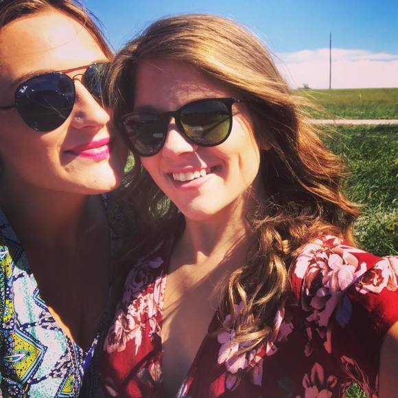 Meet your Posher, Ashley - Picture 1 of 1