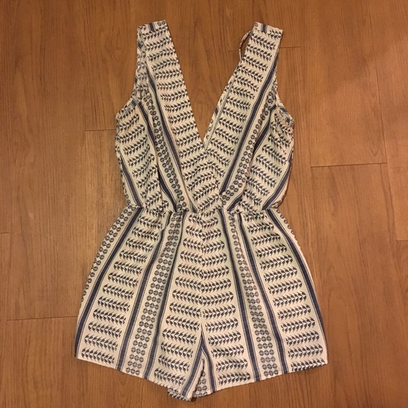 Blue and white V-neck romper - Picture 1 of 3