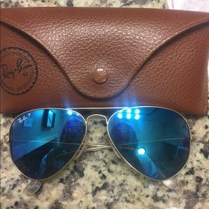 Polarized Blue Flash lens. Ray ban. Authentic