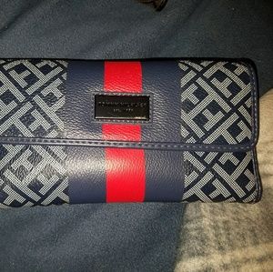 Tommy Hilfiger wallet