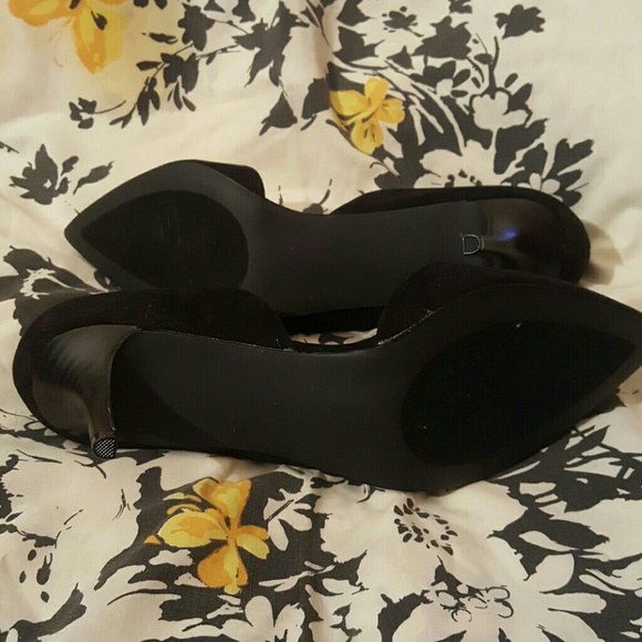 Shoes - Picture 2 of 3