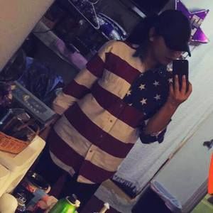 Meet your Posher, Esmeralda