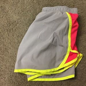 Old navy active running shorts