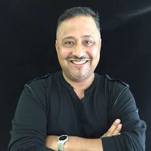 Meet your Posher, Luis