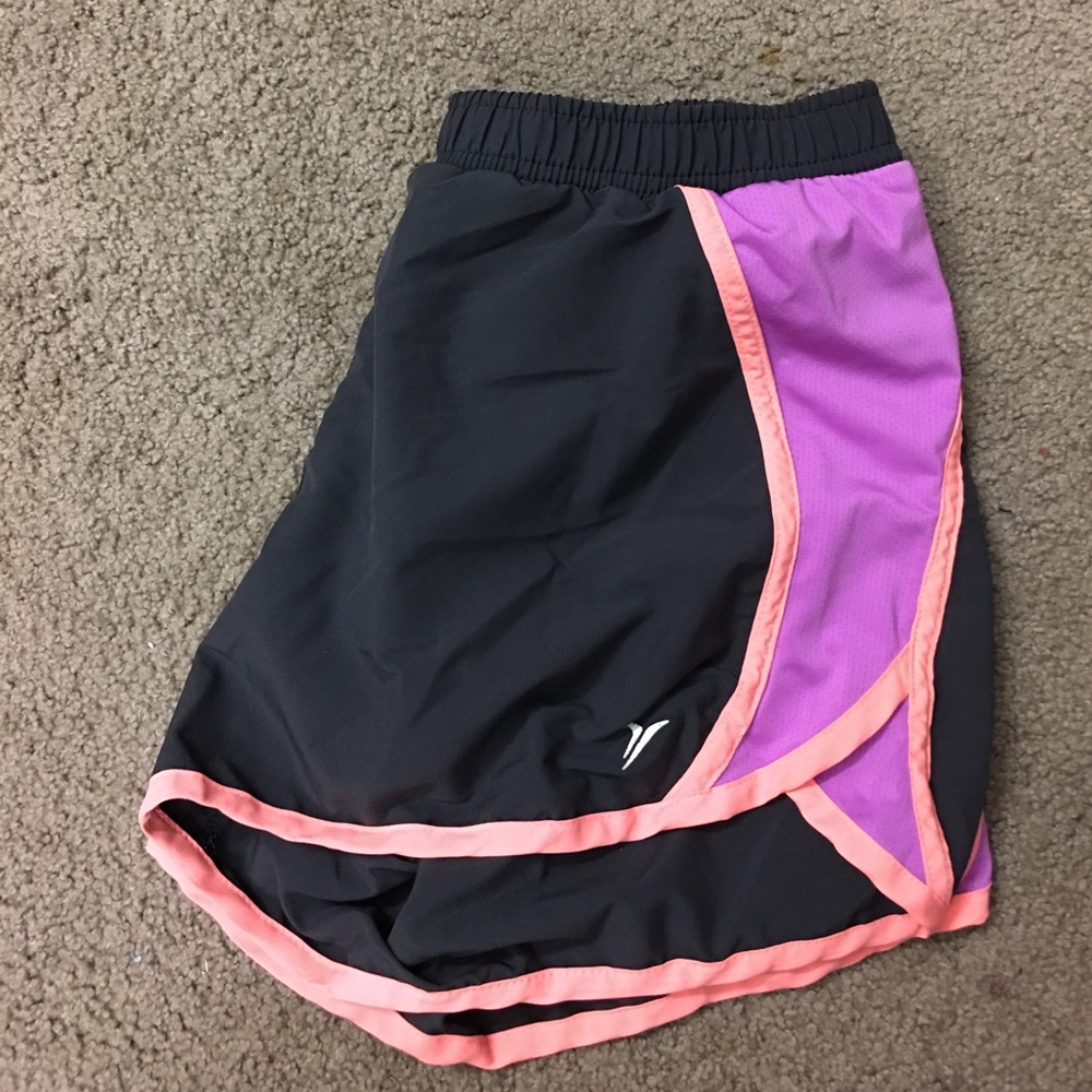Running shorts