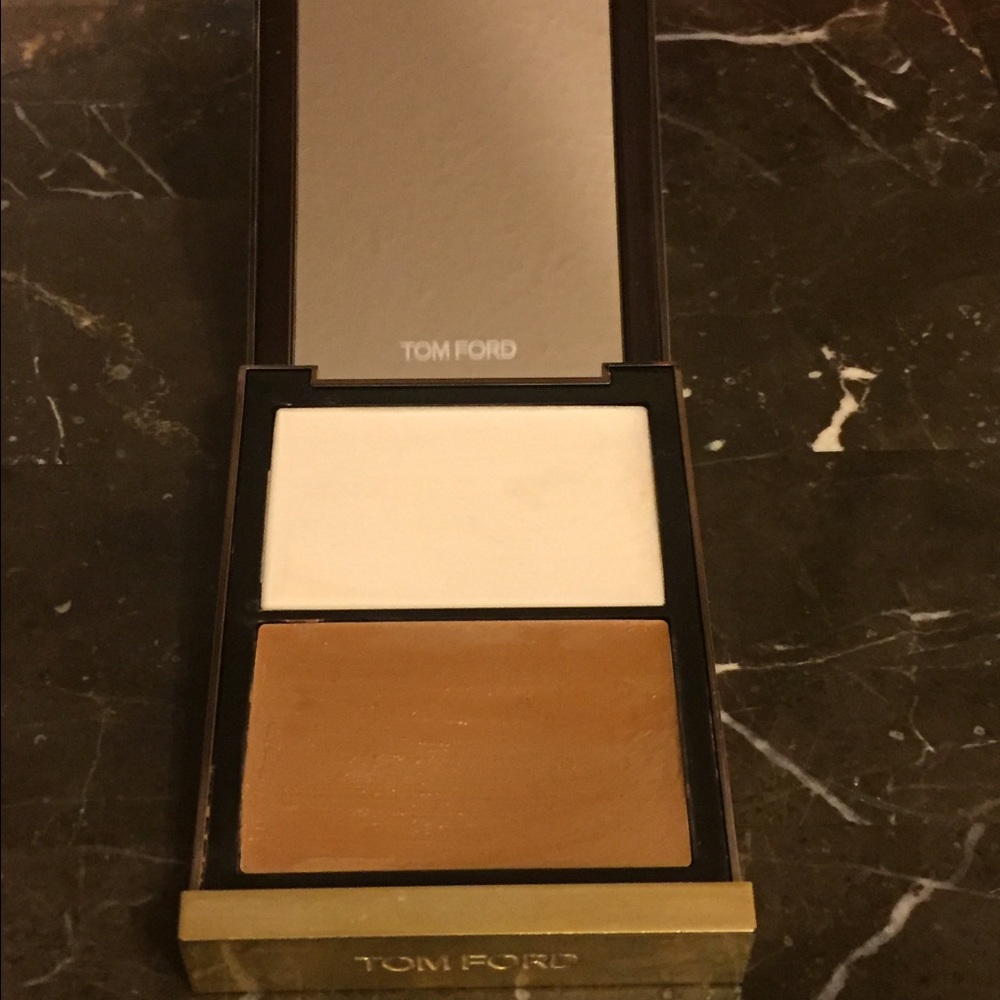 Tom Ford shade & illuminator