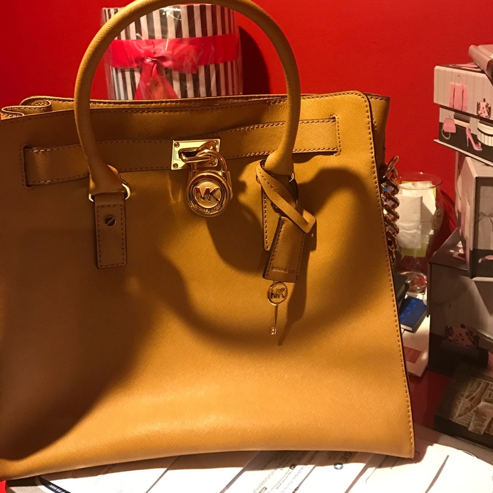 Authentic Michael Kors Saffiano Leather Tote