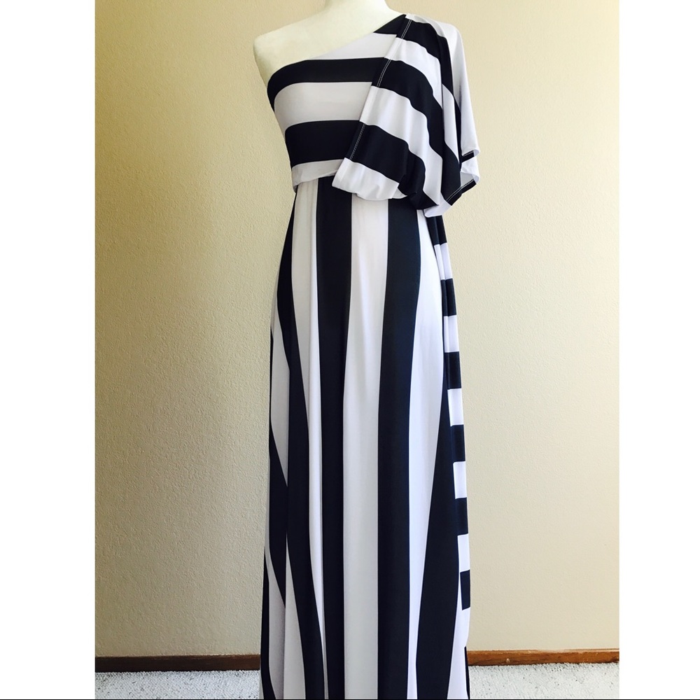 Maxi dress from Pearl Blue Label