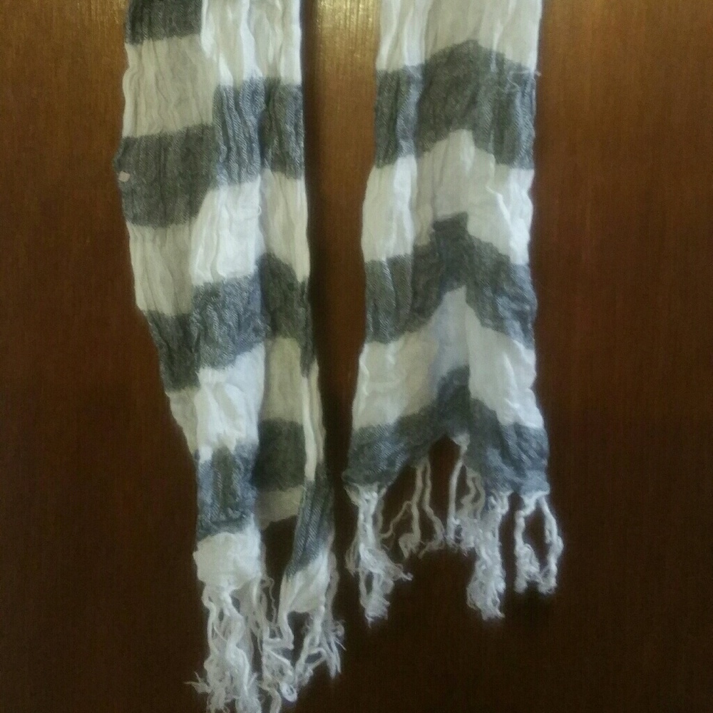 White and gray striped fringe scarf