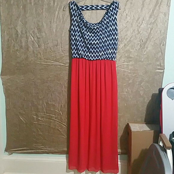 ENFOCUS STUDIO Dresses & Skirts - Beautiful dress