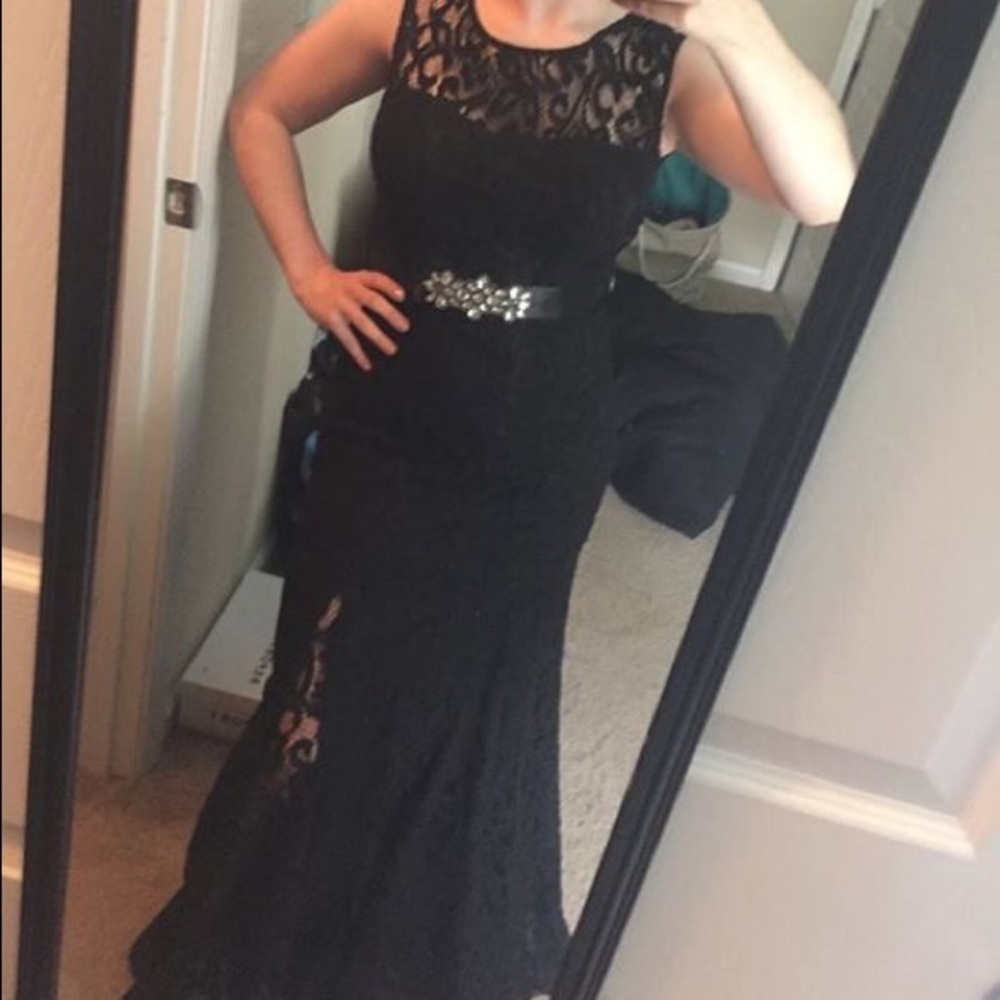 Black lace formal gown size 4