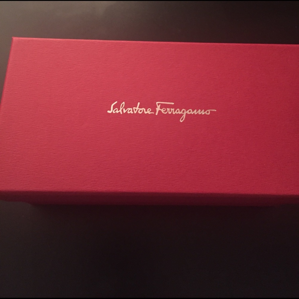Salvatore Ferragamo box