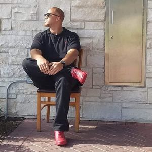 Meet your Posher, Donald d.