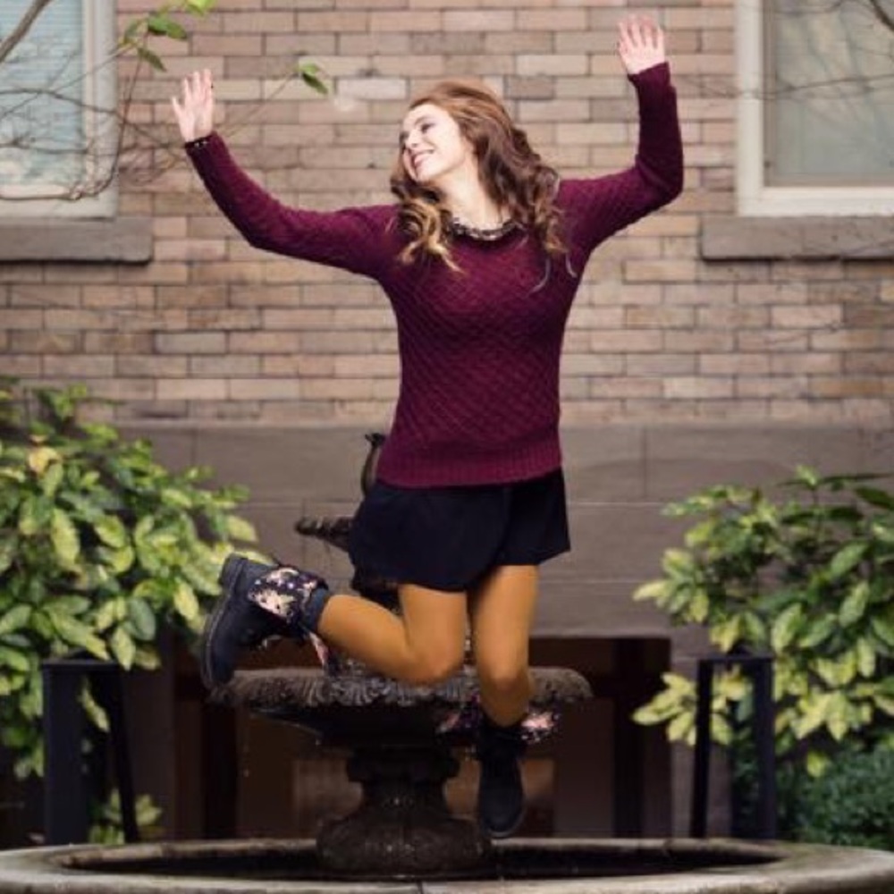 LA Hearts Maroon Sweater size XS/S