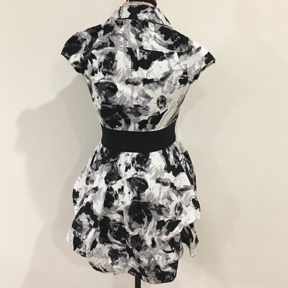 👗5/$35👗 BCX Dress* - Picture 2 of 3