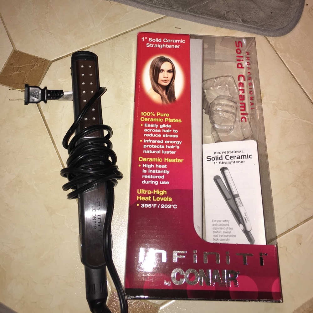 Infiniti conair hair straightener